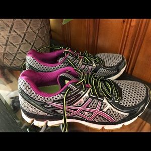 Asics running shoes for women size 8